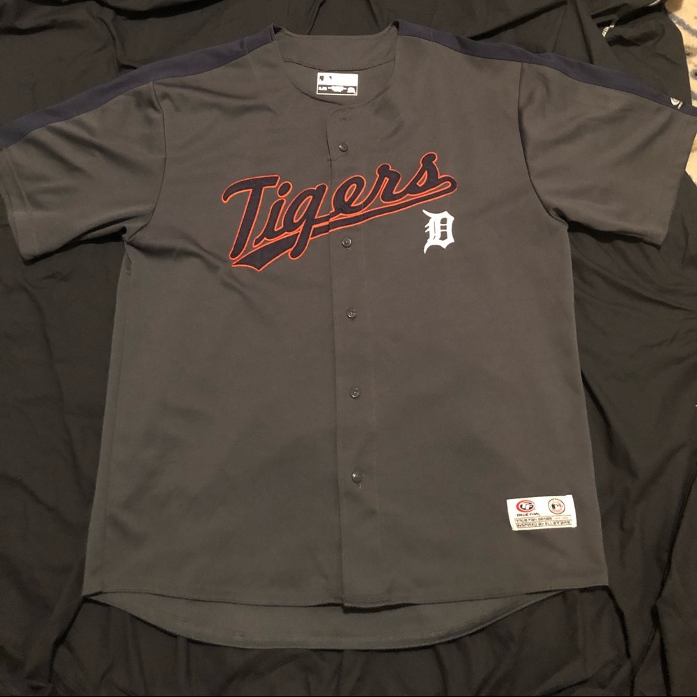 MLB stitched. Detroit Tigers away jersey